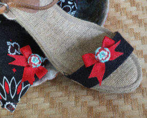 Red & Teal Hibiscus — Billy Button Shoe Clips